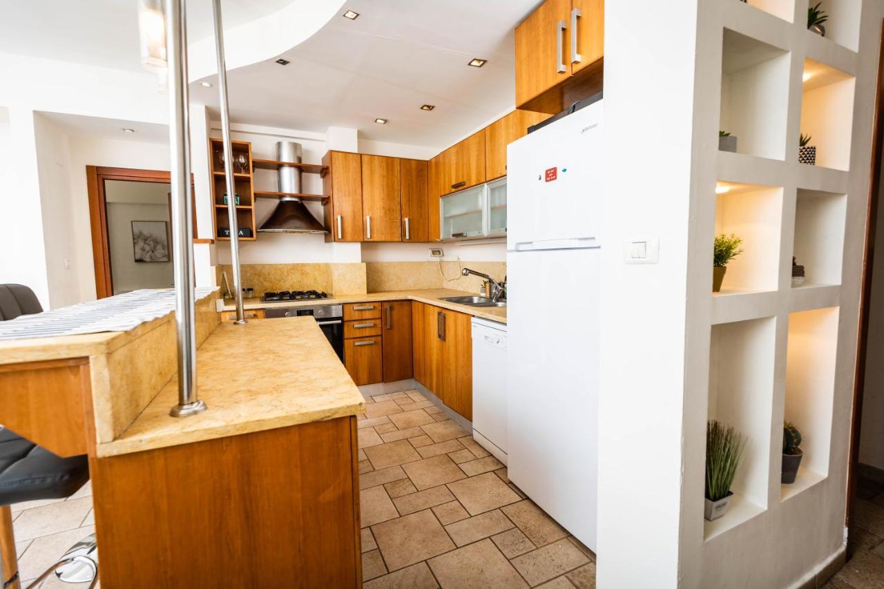 Central On Hapalmach- 3-Bdr Apartment Йерусалим Екстериор снимка